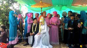 Serunya Sawer Nikah Adat Sunda Youtube