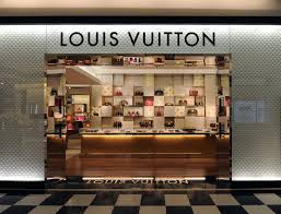 I told her i was looking for the multicolor rift, and she brought out the purse, and of course she told me it looked. Retail Louis Vuitton Bloomingdales Ny