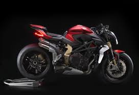 Out of the four models, mv agusta brutale 1090 runs on a 1078cc petrol powerplant comprising of an integrated ignition injection system backed by multiple injectors. Die Schonste Der Eicma 2018 Mv Agusta Brutale 1000 Serie Oro Moto Ch