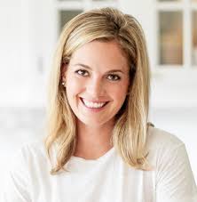 Eliza Savage's Instagram, Twitter & Facebook