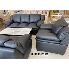 Di sana, kita normalnya menghabiskan quality time dengan keluarga maupun kerabat di dalam rumah. Harga Sofa 321 Ruang Tamu Terbaru Agustus 2021 Biggo Indonesia