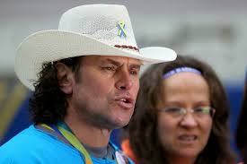 Running: Local runners dodge drizzle in Boston