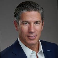 Dan Doyle's Instagram, Twitter & Facebook