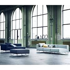 Lotus Sofa Kombinieren Sie Das Basismodul Den Winkel Und Die Hocker Eigene Entspannen Sofa Zu Erstellen Mit Ausgezeichneten Sitzkomfort Design Stine Engelbrechtsen