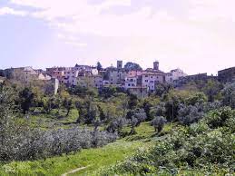Il castello di castagneto è una storica dimora nel cuore della toscana vicino a livorno, pisa e grosseto. Castagneto Carducci Visit Tuscany