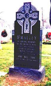 Wini Shaw Actress She Gave The Original Performances Of Lullaby Of Broadway And Lady In Red She Sang Lullab Funeral Services Famous Graves Lady In Red