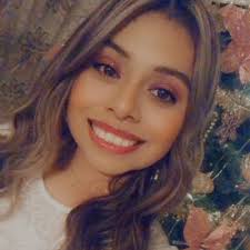 Rocio Rosas Simbron🌺 (@its_rosas)