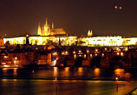 Strona internetowa przewoźnika kolejowego pkp intercity s.a. Zdjecia Praga Praga Noca Czechy