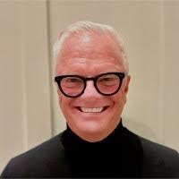 Tracey Pederson's Instagram, Twitter & Facebook