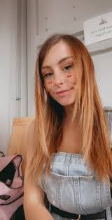 Ciara Dixon's Instagram, Twitter & Facebook