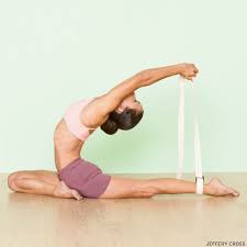 Eka Pada Rajakapotasana One Legged King Pigeon Pose Variation Try This Backbending Sequence Www Yogajournal Com P Advanced Yoga Yoga Backbend Yoga Asanas