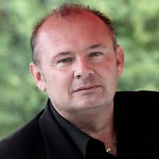 Town administrator off the hook: Selectmen claim responsibility for  ordering removal of UFO monument