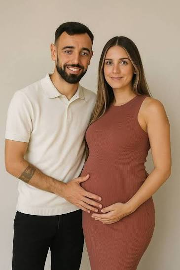 Bruno Fernandes and his pregnant wife impossible not to love them