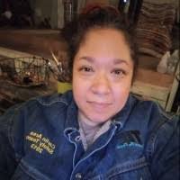 Loretta Self's Instagram, Twitter & Facebook