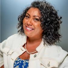 Who else is at AWE this week? Come visit us at booth PG10 in the expo and  mingle with our Lightning Round teams! Our agenda sessions are here:  https://lnkd.in/gFvjKHJF 🔵 Be sure