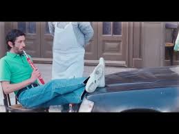 ولد في القاهرة، هو ابن الفنان محمود عبد العزيز، بدأ مسيرته الفنية في فيلم «البحر بيضحك ليه» عام 1995 ثم في عام 2000 في فيلم «الناظر»، إلى أدوار الثانوية بعدها قدم عدد من الأفلام السينمائية، تزوج من آن الرفاعي في. Ø´Ø§Ù‡Ø¯ Ø§Ù‚ÙˆÙ‰ Ù…Ø´Ù‡Ø¯ ÙƒÙˆÙ…ÙŠØ¯Ù‰ ÙƒØ±ÙŠÙ… Ù…Ø­Ù…ÙˆØ¯ Ø¹Ø¨Ø¯ Ø§Ù„Ø¹Ø²ÙŠØ² ÙˆÙ‡Ùˆ Ø¨ÙŠÙ‚Ù„Ø¯ Ø§Ù„Ø²Ø¹ÙŠÙ… Ø¹Ø§Ø¯Ù„ Ø§Ù…Ø§Ù… Youtube