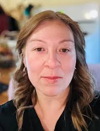 It's all about you today! Wishing the happiest of birthdays to my beautiful  daughter! Raquel may all your dreams come true today and always." I love  you!