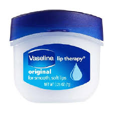Ini merupakan salah satu cara yang mungkin terlintas dalam pikiran anda untuk membuat bibir anda terkesan tebal. Jual Vaseline Lip Therapy Original Pelembab Bibir 7 G Terbaru Juni 2021 Blibli