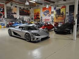Catch weekly videos on youtube! Dream Garage Wallpapers And Video Jay Leno Garage Garage Design Luxury Garage