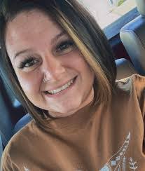 Jenna Buss's Instagram, Twitter & Facebook