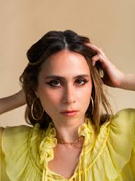 Paranaense de coração, Daphne Bozaski se apresenta no Lip Sync no ‘Domingão’