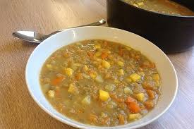Susskartoffel Linsen Suppe Mit Kokosmilch Von Mellowmood Chefkoch Rezept In 2020 Suppe Mit Kokosmilch Suppe Rezepte