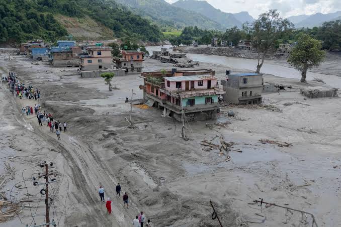 Death toll rises in Nepal-China border disaster as lake poses threat
