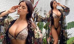 See more ideas about demi rose, demi rose mawby, demi. Demi Rose Flaunts Her Toned Stomach In A Patterned Bikini In A Serene Throwback Snap Daily Mail Online