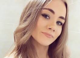 Aileen Henderson's Instagram, Twitter & Facebook