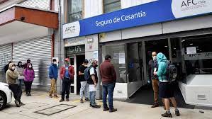 B) 2.4% de la remuneración imponible del trabajador, de cargo del empleador. Retiro De Fondos De Cesantia La Idea De Joaquin Lavin Recibe Criticas