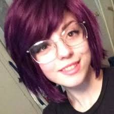 Hazel Fischer (@salty_stef)