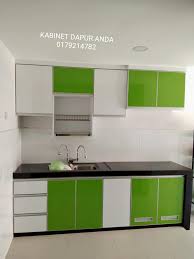 Pemilihan warna memiliki suasana dapur yang cantik dan tenang pastinya impian setiap pemilik itu. Kecil Simple Dn Comel Kombinasi Kabinet Dapur Anda Facebook