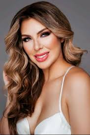 Vanessa Tena Crowned Mrs. Texas Earth