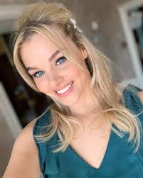 Abigail Bryan's Instagram, Twitter & Facebook