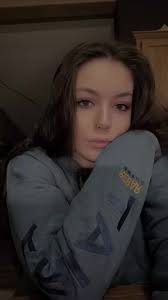 Emily Ann Earp (@emilyannearp)