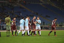Italijanski napadač nije želio udariti argentinca koji je pao na travu, a sudac giacomelli mu je. La Cronaca Lazio Torino 1 3 Giacomelli Var Film Gia Visto E Lazio Scippata Ogni Maledetta Domenica