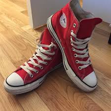 Whether it's for the extra support or the added style, you'll find a huge selection of the best men's high top skate shoes from trusted skate shoe brands, here at tactics. Red High Top Chucks Online