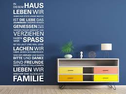 Hier zeigen wir ihnen weitere anregungen und gestaltungsmöglichkeiten zu diesem motiv. Wandtattoo In Diesem Haus Leben Wir Klebeheld De