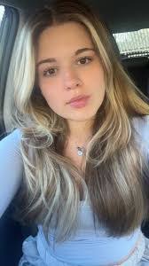 Shea Burnett's Instagram, Twitter & Facebook