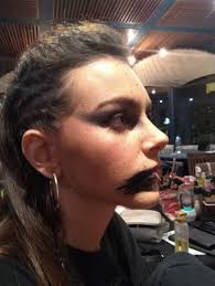 Maquillaje editorial con técnica de splatter. Modelo: @diana.carolina54  Locación: @idipmaquillaje_imagen #maquillajeeditorialmx  #editorialmakeupartist #splatter #splatterpaint #splattermakeup  #maquillajecdmx #maquillajeartístico #maquillajedeldia ...