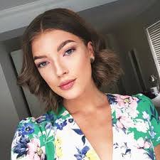 Lydia Parish's Instagram, Twitter & Facebook