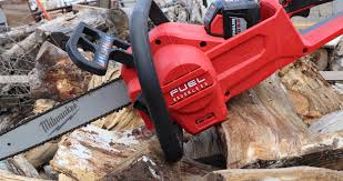 While we have crowned three winners, i was surprised to find that all 10 of the chainsaws we tested performed very well. Milwaukee M18 Fuel Cordless Chainsaw The Tool Pig