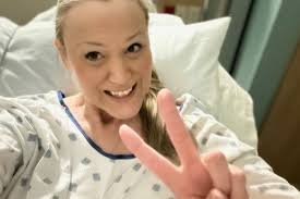 Sandra Dantes's Instagram, Twitter & Facebook