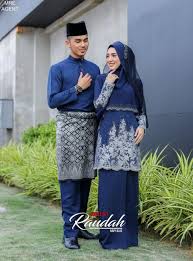 Pemilihan baju pengantin ini juga perlu dititikberatkan ya. 5 Warna White Navy Blue Cream Dark Purple Meron Couple Set Kurung Moden Raudah Baju Akad Nikah Tunang Terkini Shopee Malaysia
