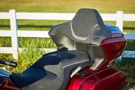 Honda goldwing gl 1800 motosiklet fiyatları, i̇kinci el ve sıfır motor. 2021 Honda Gold Wing Tour Dct First Ride Review Rider Magazine