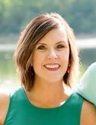 Kelly Ma's Instagram, Twitter & Facebook