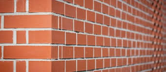 Nicméně po vzniku československa se město hodonín dohodlo s tehdejší živnobankou, že založí akciovou společnost, která cihelnu odkoupí. Ziegelfassade Mit Lichtspiel