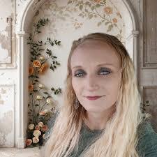 Jessica Schwendeman's Instagram, Twitter & Facebook