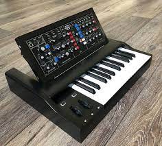Custom 25 Note Keybed Enclosure For Behringer Model D Synthesizer Diy Retro Gadgets Recording Studio Design