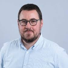 Sarah Brogden's Instagram, Twitter & Facebook